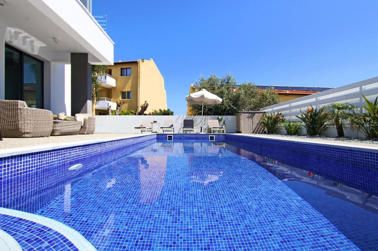 Villa Megan Protaras Buitenkant foto